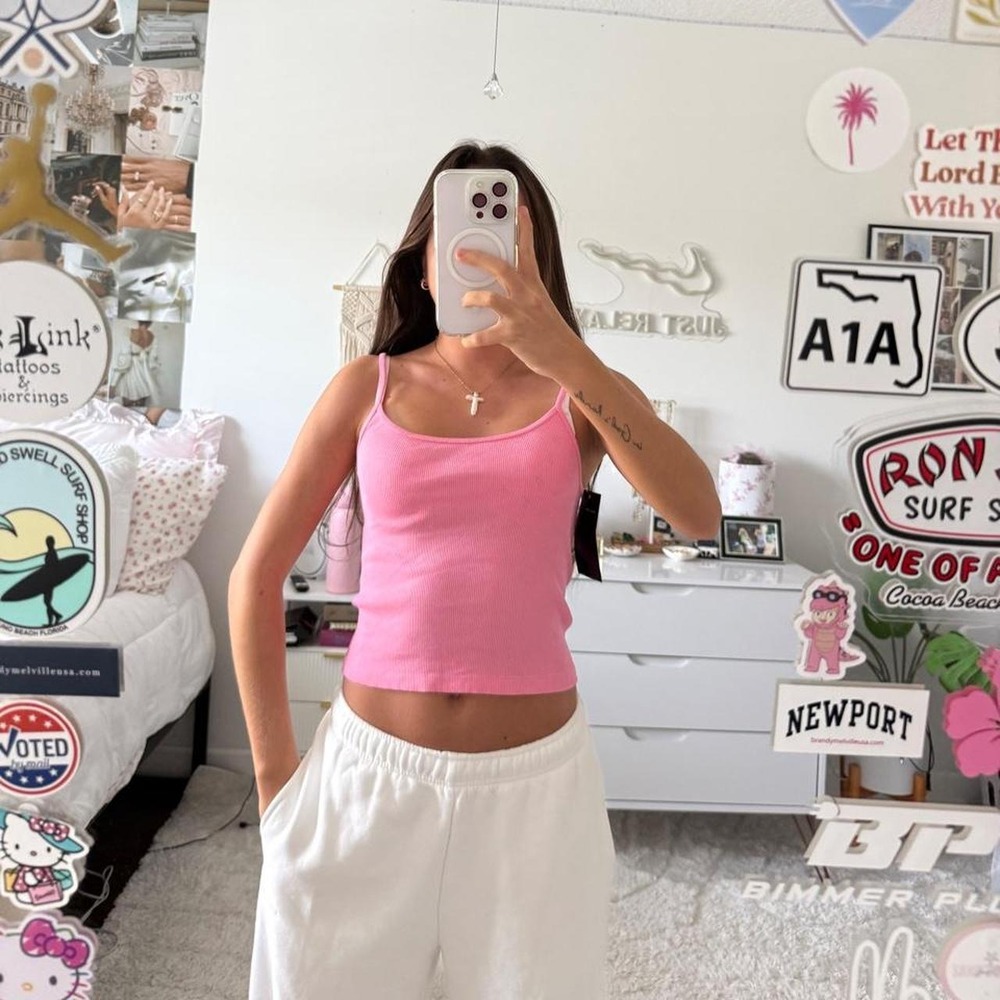 Brandy Melville pink cropped ribbed tank top